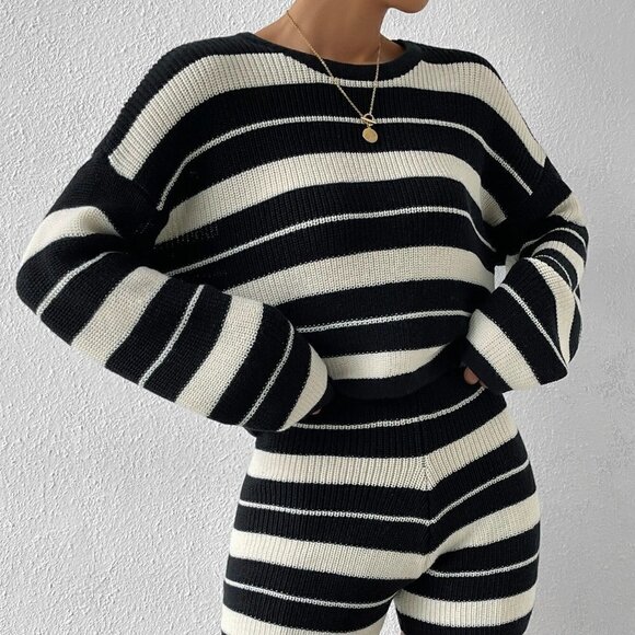 Black Preppy Womens Striped Pattern Drop Shoulder Sweater & Knit Shorts - Picture 3 of 5